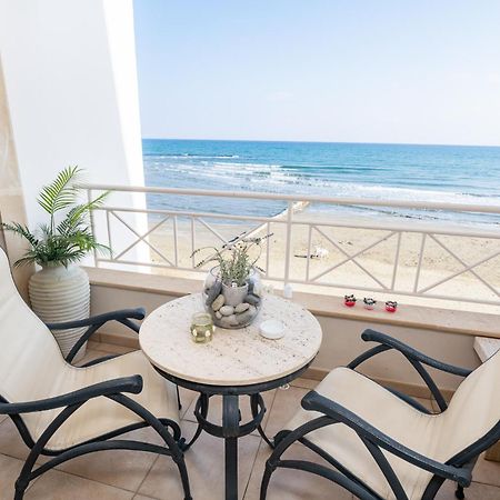 Quattro Beachfront Sea View Ap 4 Larnaca Exteriör bild